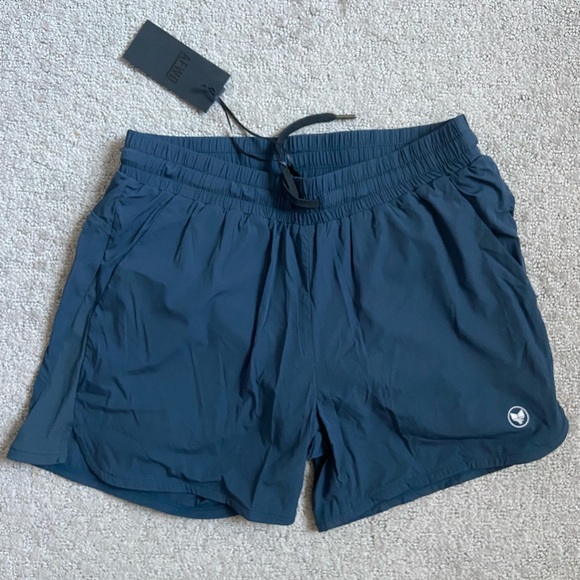Alphaforward evo shorts. Navy NWT size medium - Picture 2 of 3